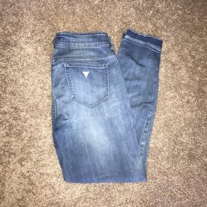 Guess stretchy skinny jeans